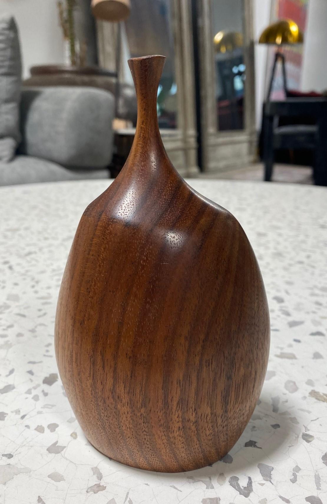 Doug Ayers, signierte organische Weed-Vase aus Naturholz, kalifornisch (Ende des 20. Jahrhunderts) im Angebot