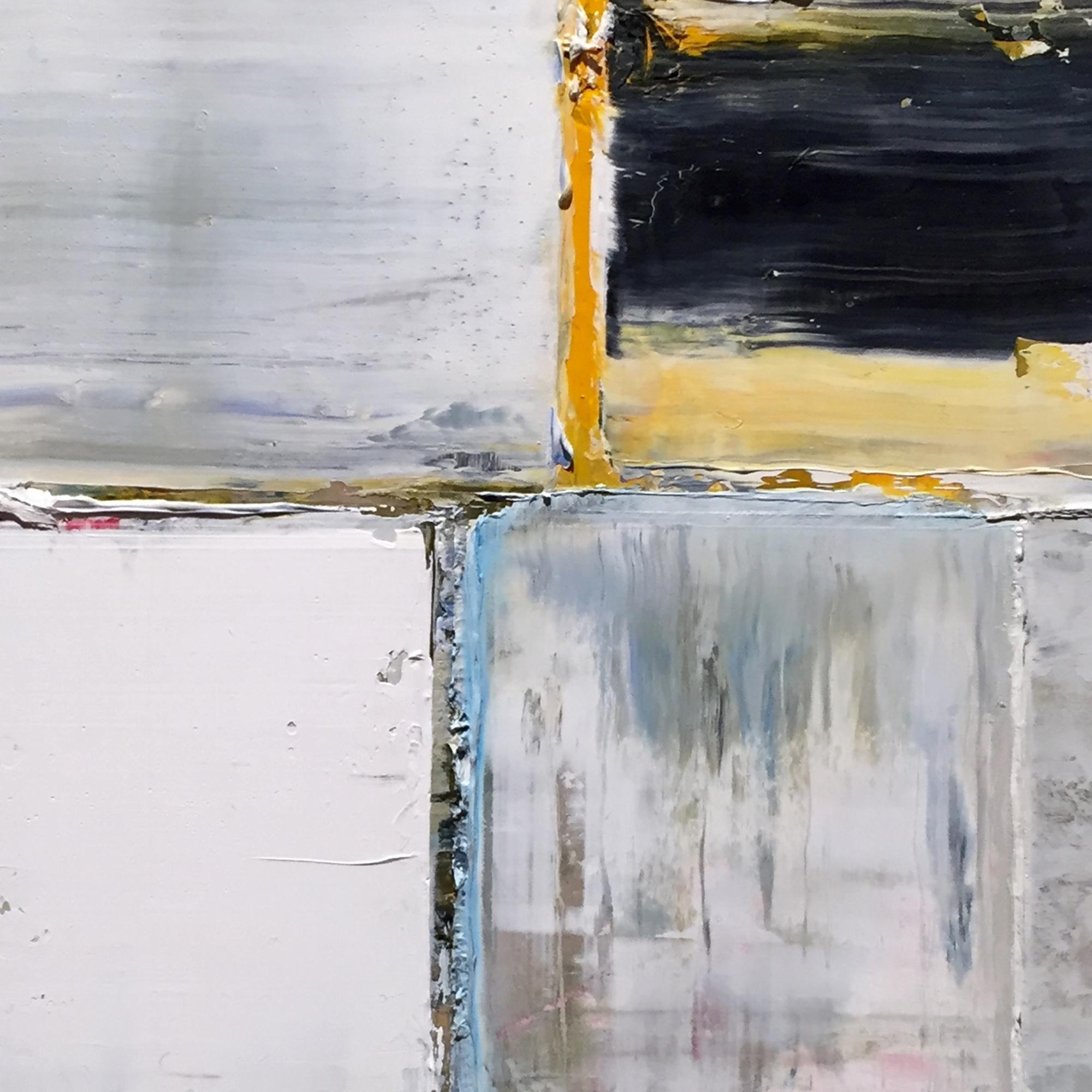Peinture à grille abstraite « Screens » représentant des motifs or, noir, gris, bleu et jaune - Painting de Doug Frohman