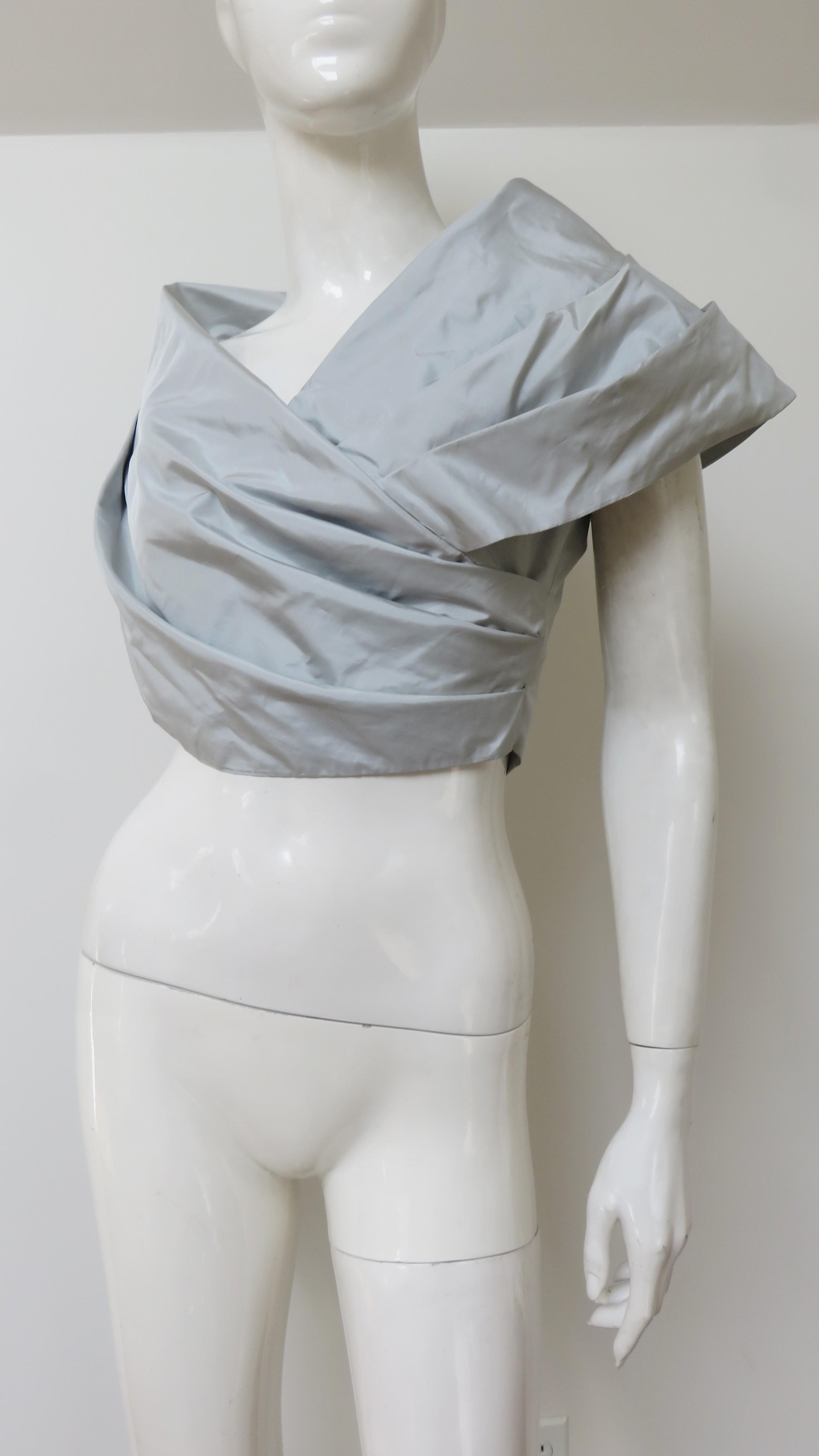 Douglas Anderson New Silk Portrait Collar Crop Top In New Condition For Sale In Water Mill, NY