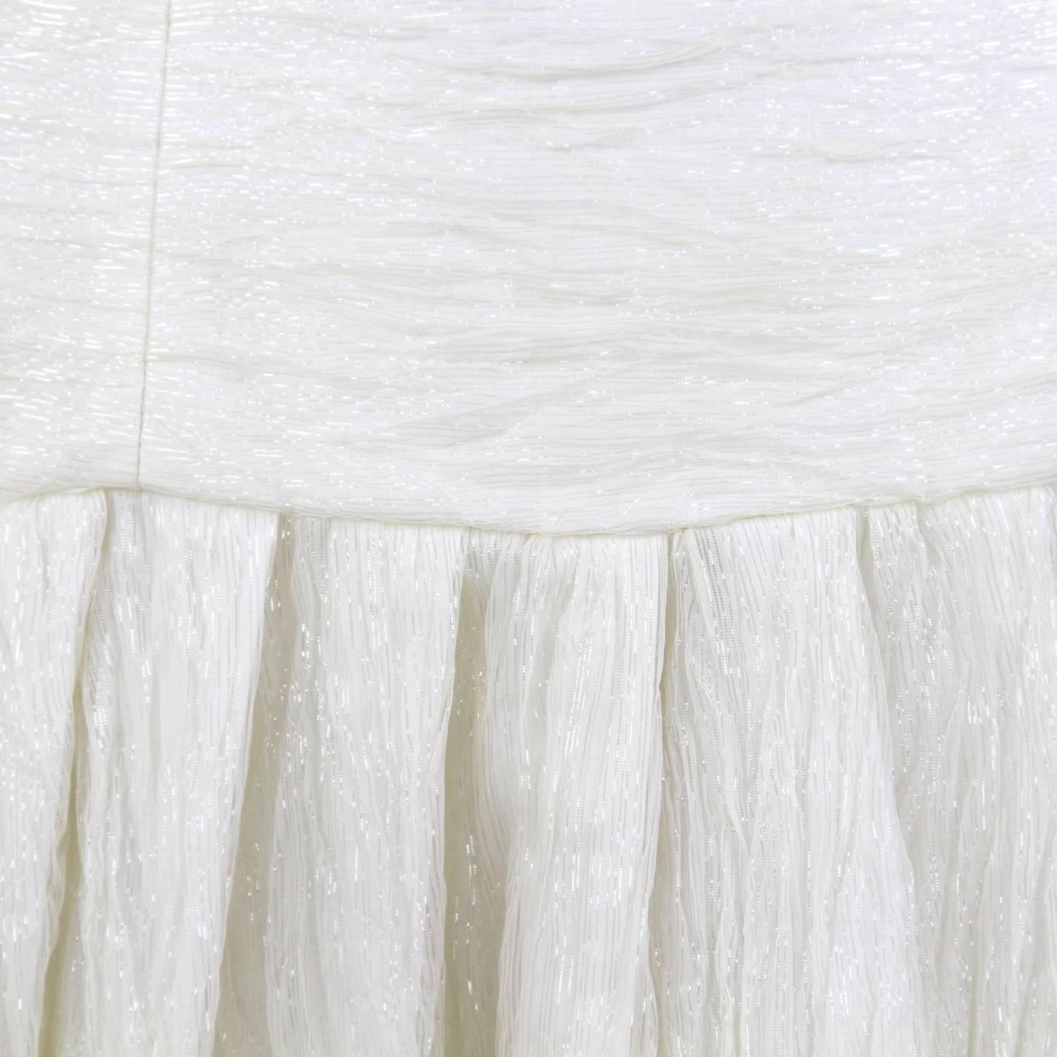 Douglas Cream Silk Wedding Dress, 2000s In Excellent Condition In Lugo (RA), IT
