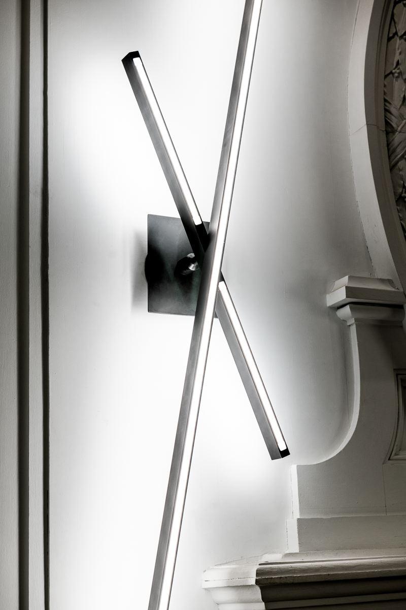 Douglas Fanning, Contemporary Sconce aus gebürsteter Bronze, Vereinigte Staaten, 2019 (Gebürstet) im Angebot