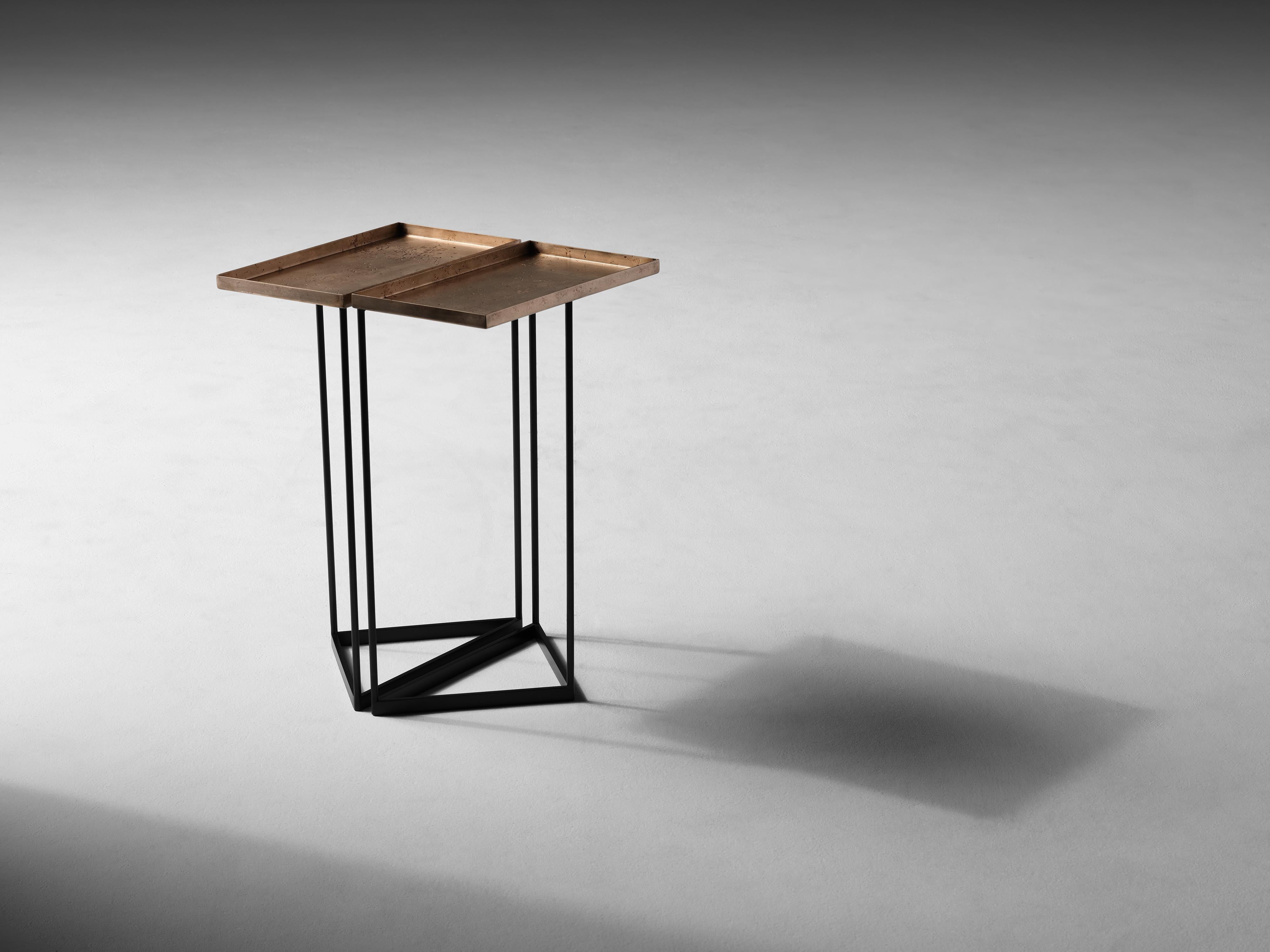 Douglas Fächer, Paar geometrische Cocktailtische aus Bronze und Stahl, US, 2021 im Angebot 2