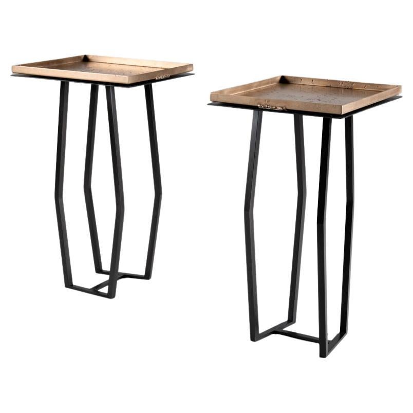 Douglas Fanning, paire de tables à cocktail carrées en bronze et acier surmontées, États-Unis, 2021