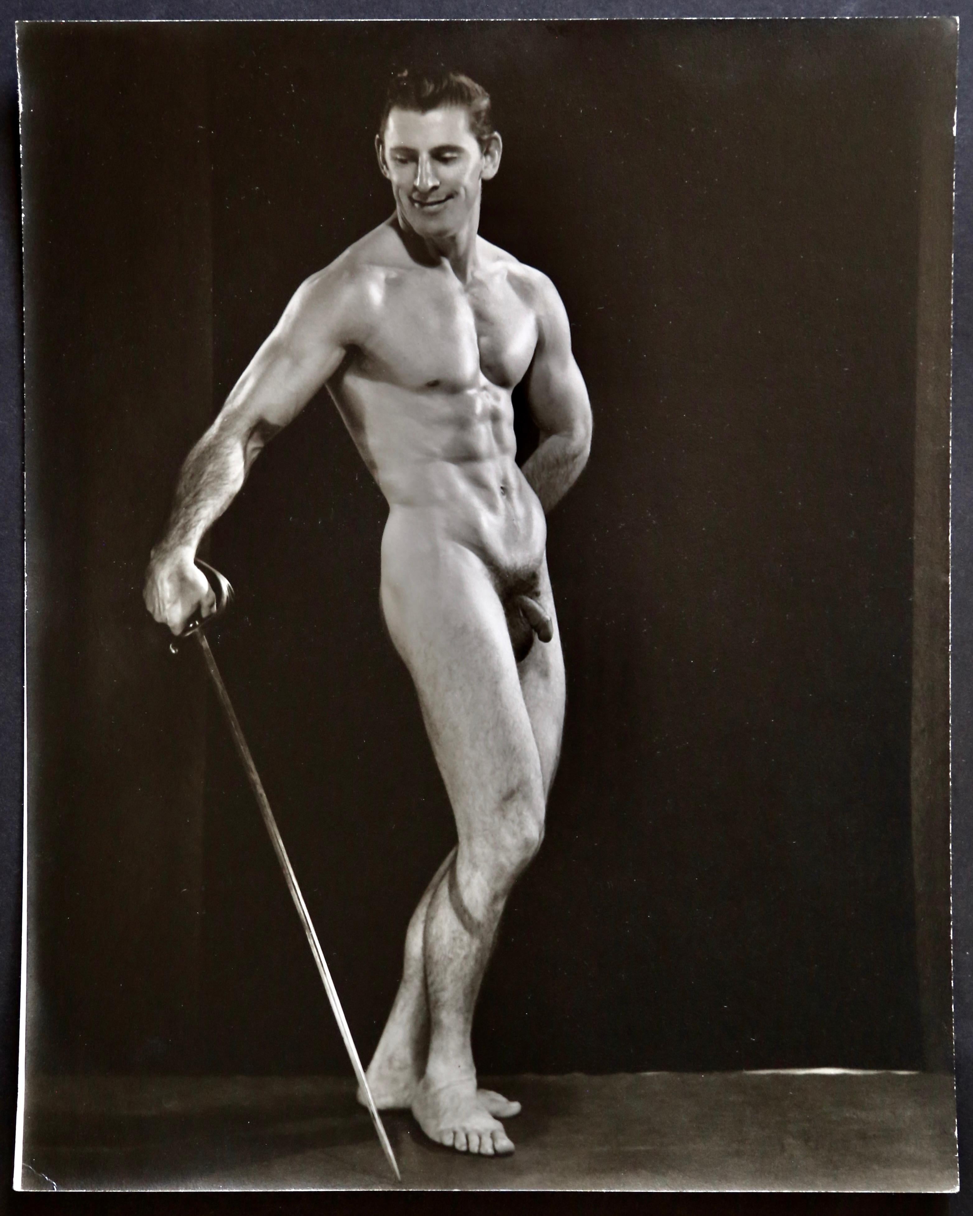 DOUGLAS JULEFF Vintage 1940er Jahre Fotografie des „Fischkuchen“-Modells wie DUBEL #5, gerahmt (Nachkriegszeit), Photograph, von Douglas Juleff - Doug of Detroit