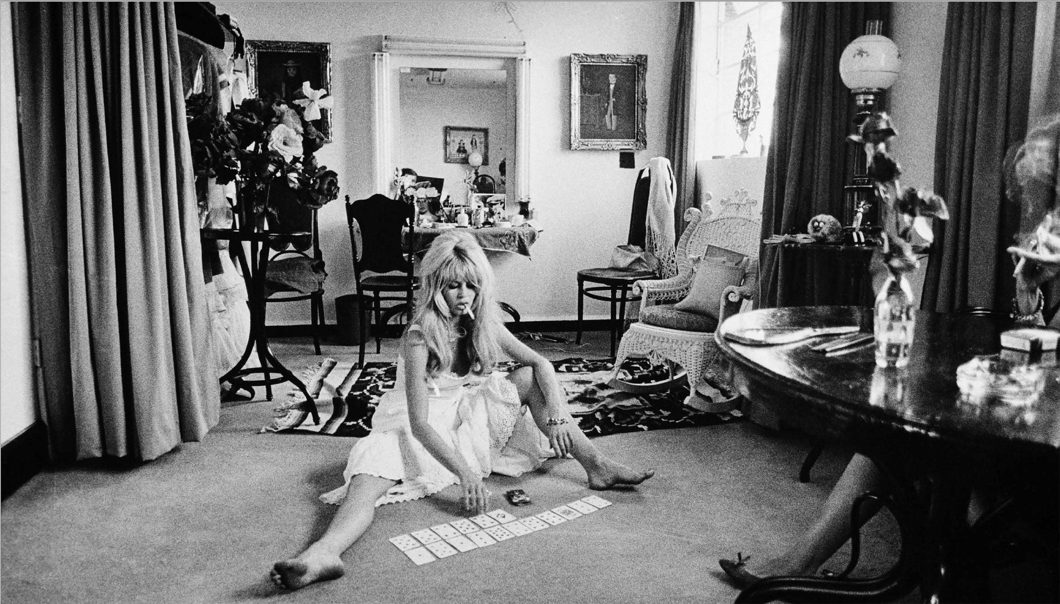 Brigitte Bardot, Cards, Horizontal, 1965