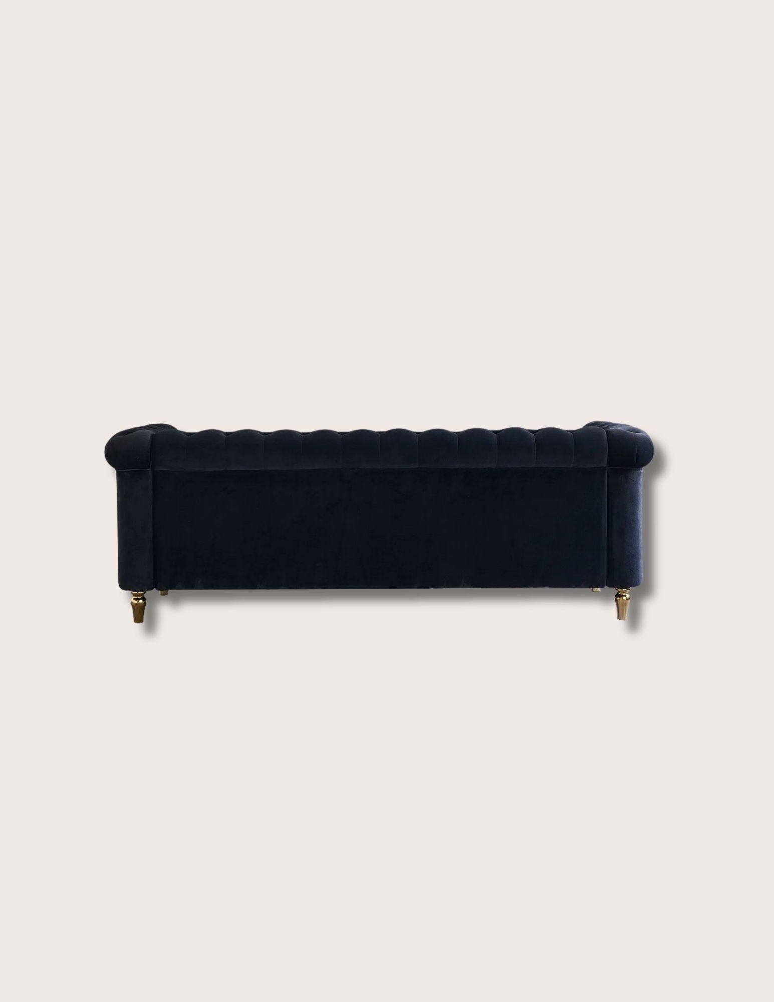Douglass Rolled-Arm Sofa (amerikanisch) im Angebot