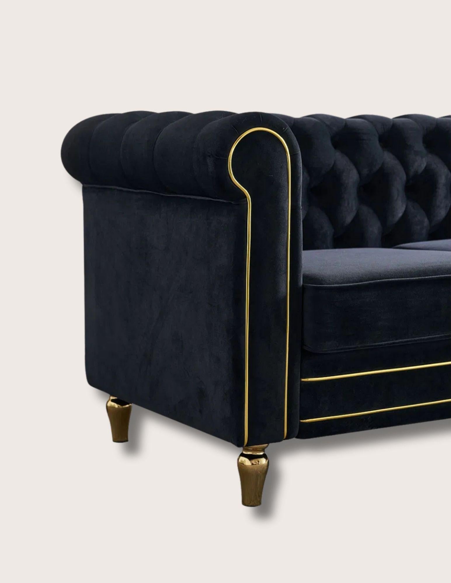 Douglass Rolled-Arm Sofa im Zustand „Neu“ im Angebot in New York, NY