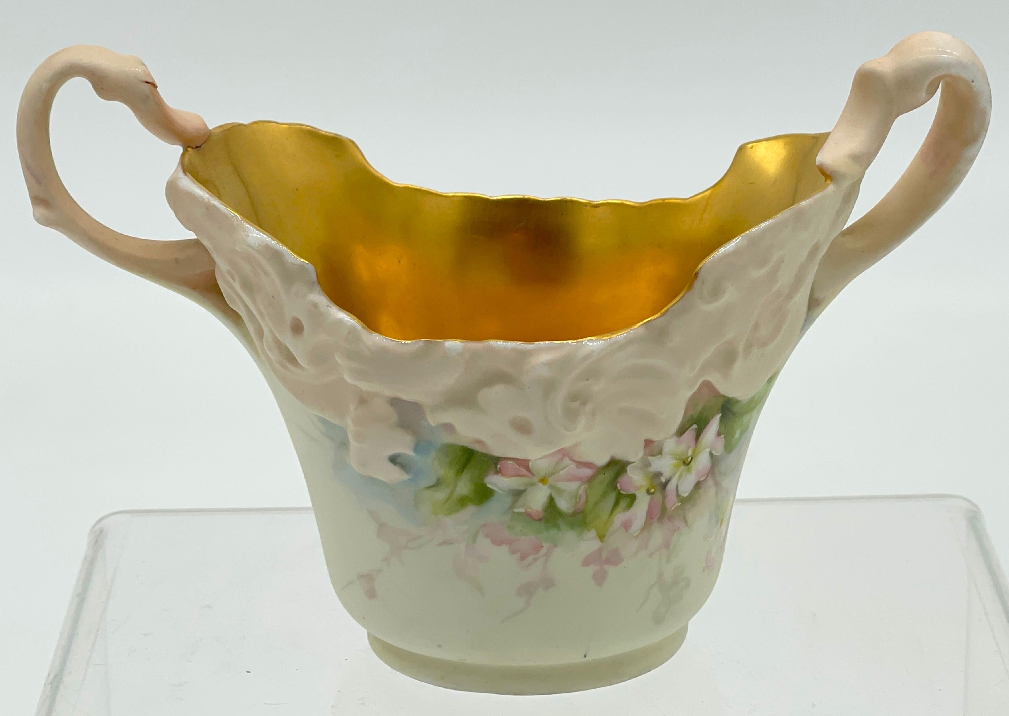 Service à thé 3 pièces Doulton Burslem Blush Ivory avec décor de fleurs de pommier, 1889 en vente 3