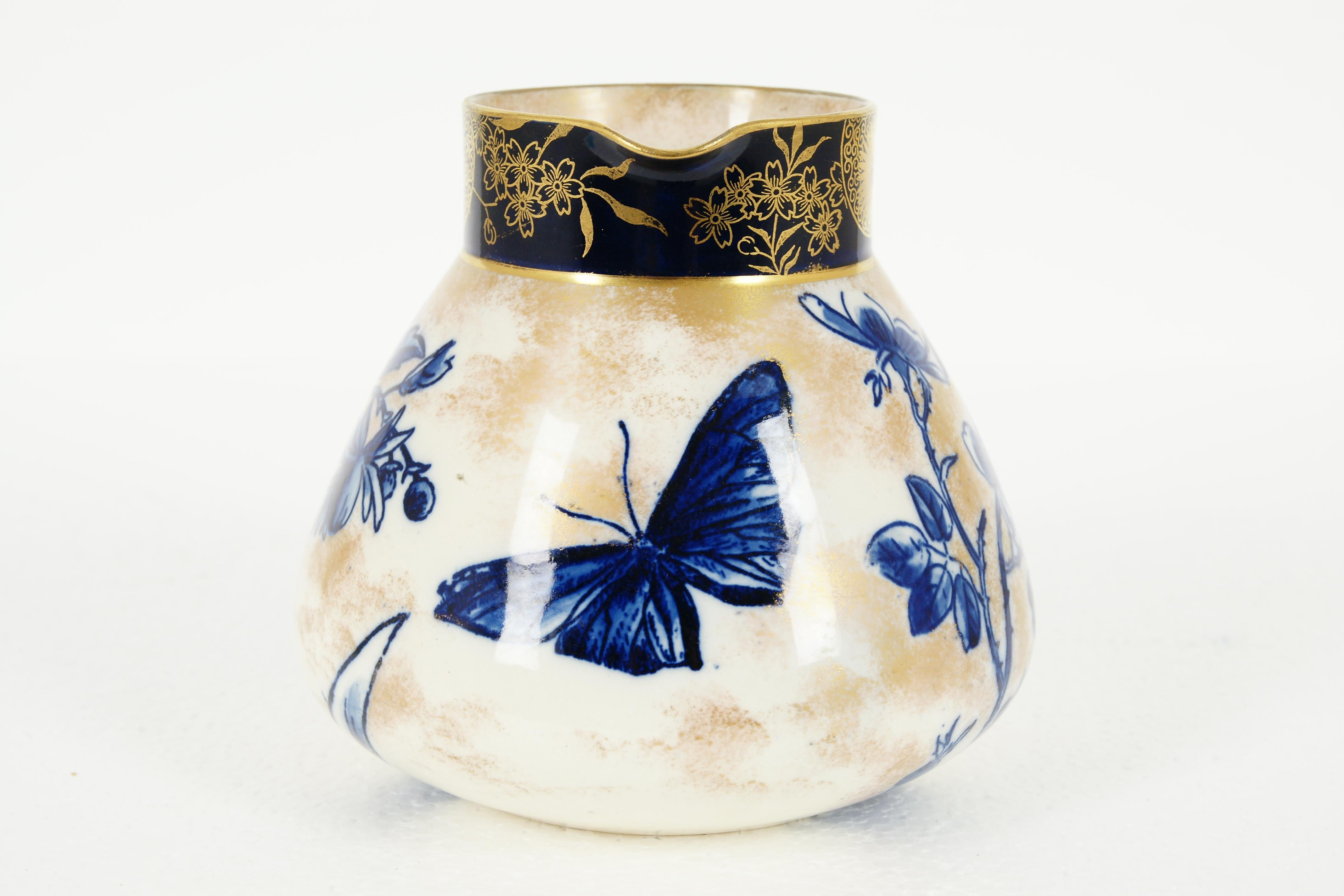 Doulton Burslem England Blue Flowers Porcelain Jug Handpainted & Gilt, B1978 In Good Condition In Vancouver, BC