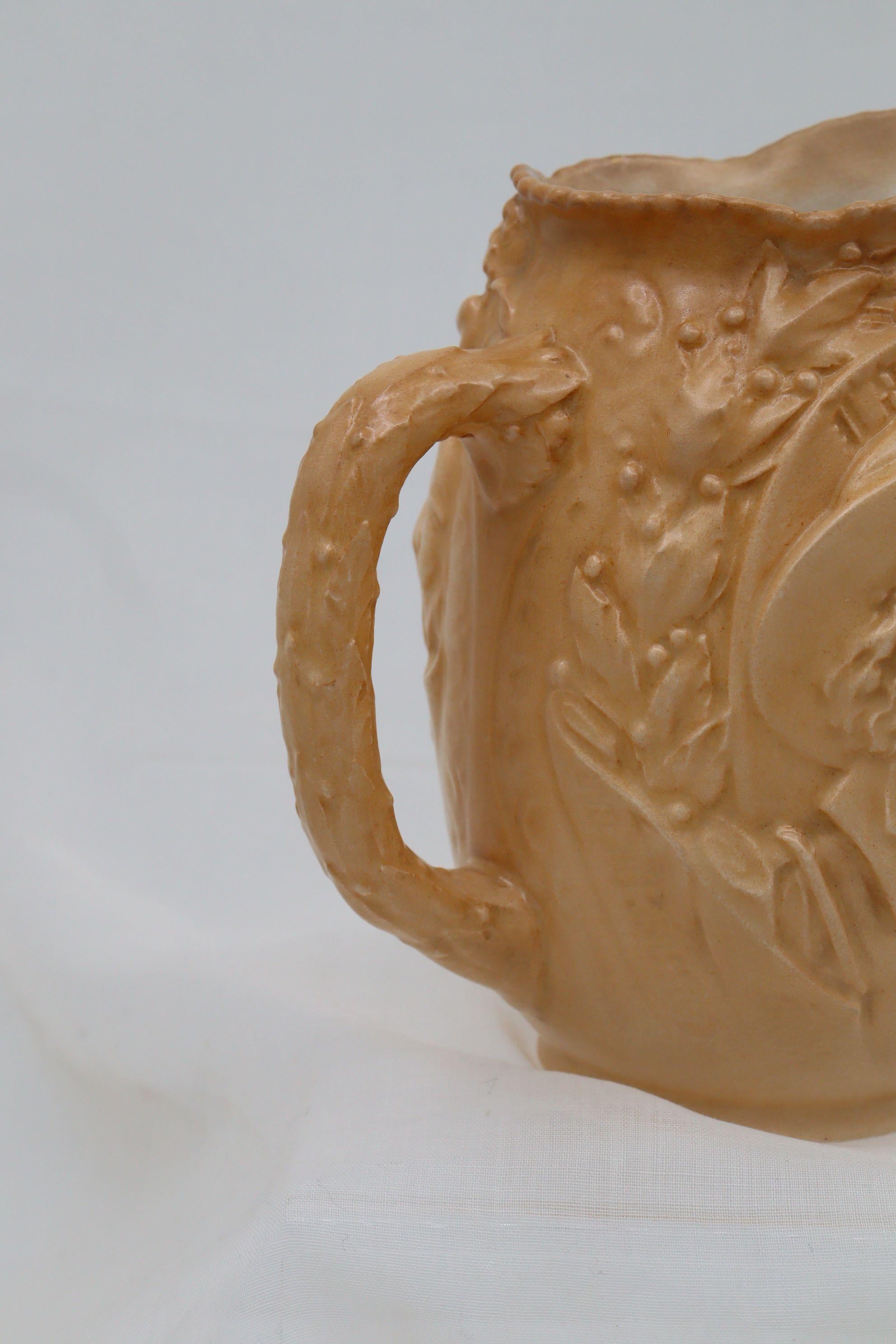 Doulton Burslem jug commemorating the Poet Laureate Alfred, Lord Tennyson In Good Condition For Sale In East Geelong, VIC