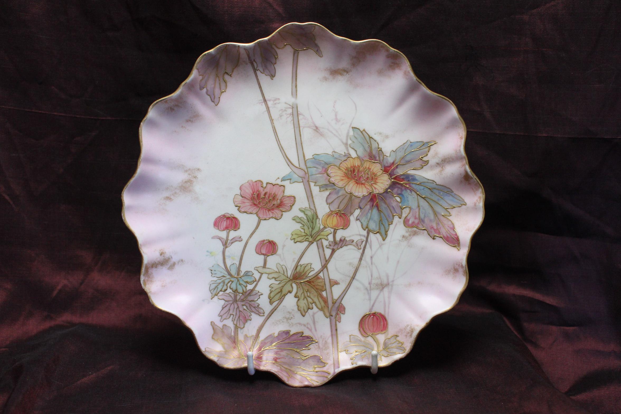 This porcelain plate from Doulton Burslem is from Doulton's 
