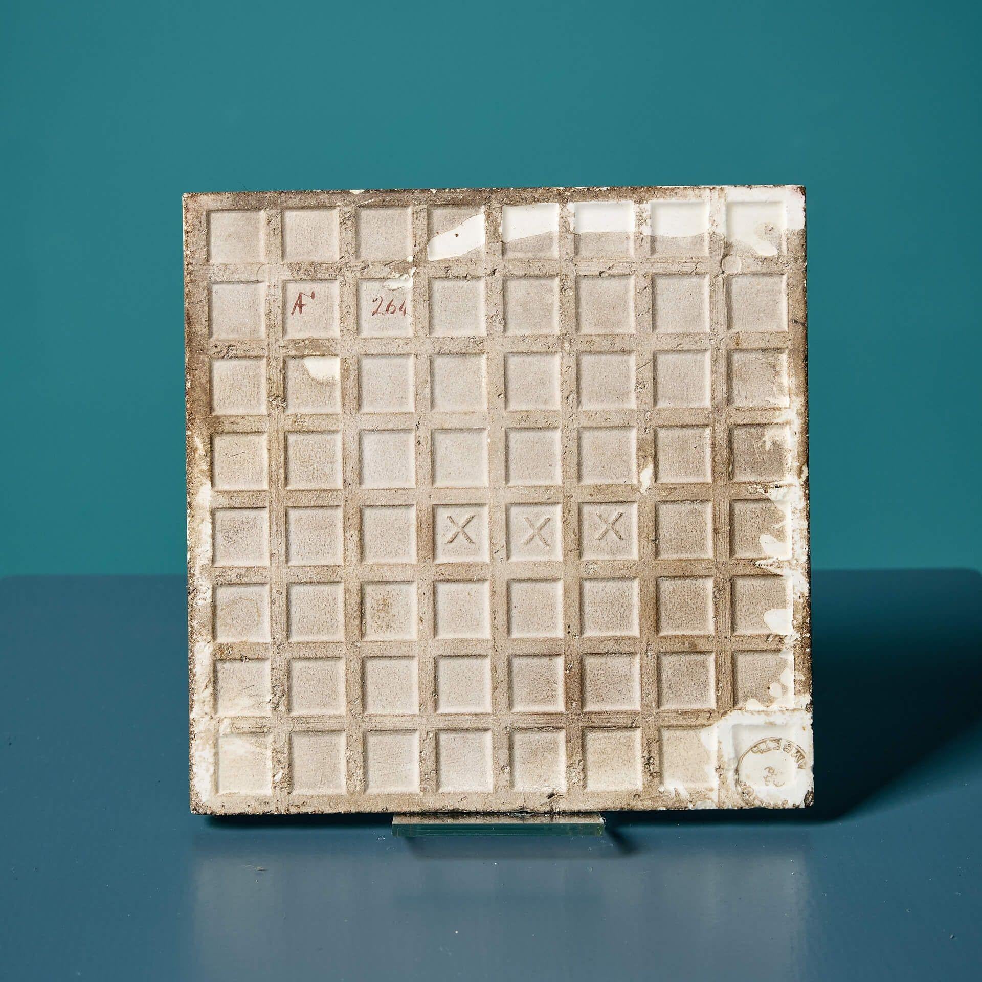 Anglais Doulton & Co Carreau néoclassique émaillé de 6 pouces en vente