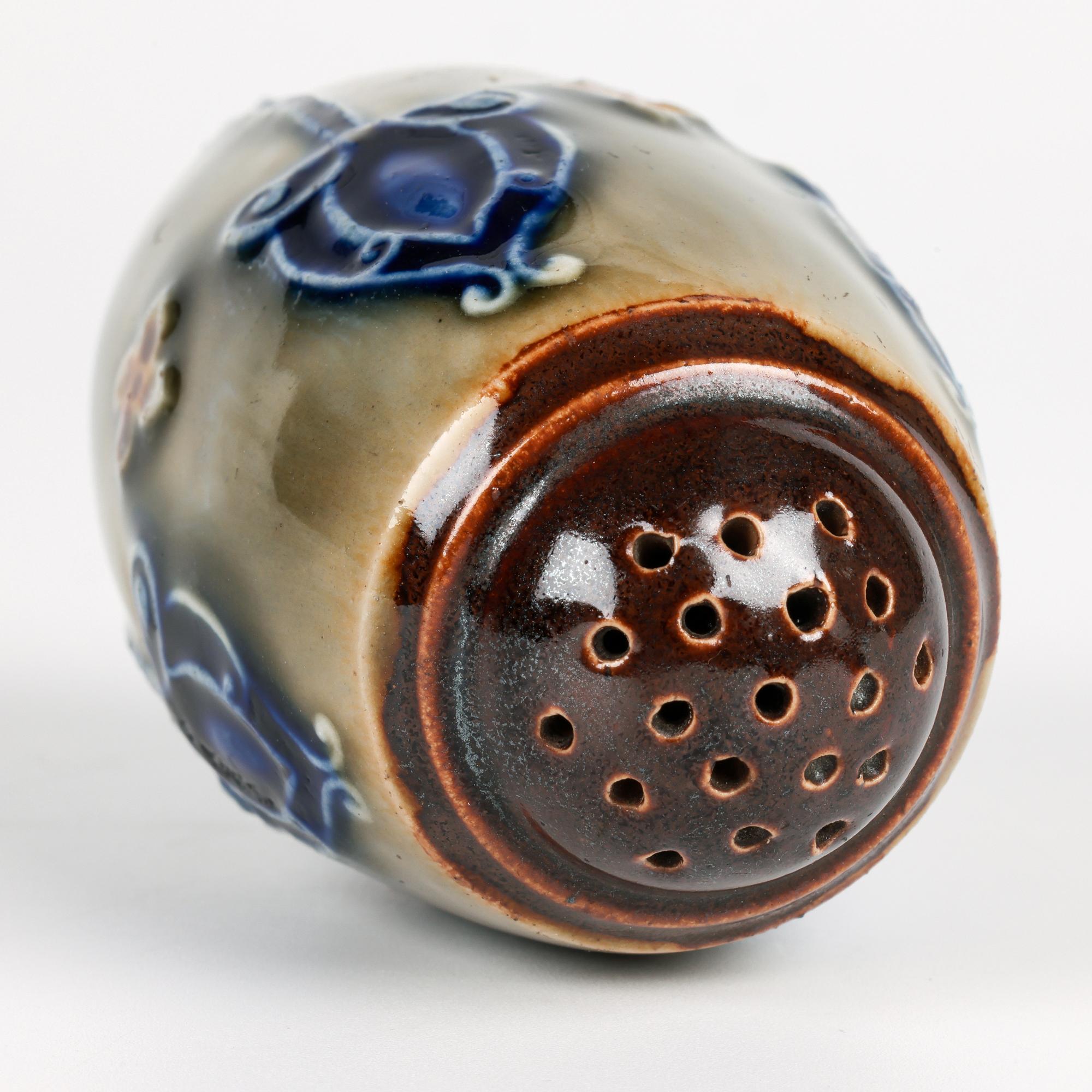 Pepperette Art Nouveau de Doulton Lambeth par Lily Partington en vente 4