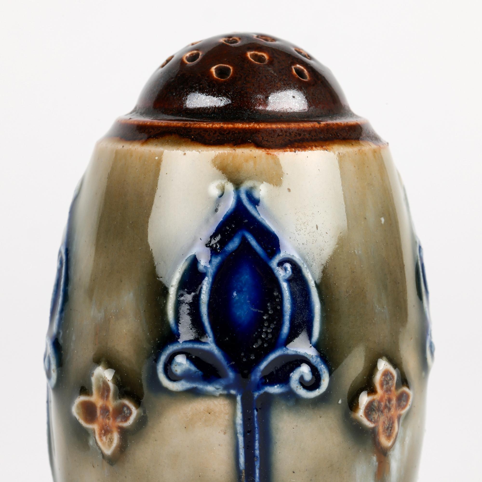 Grès Pepperette Art Nouveau de Doulton Lambeth par Lily Partington en vente