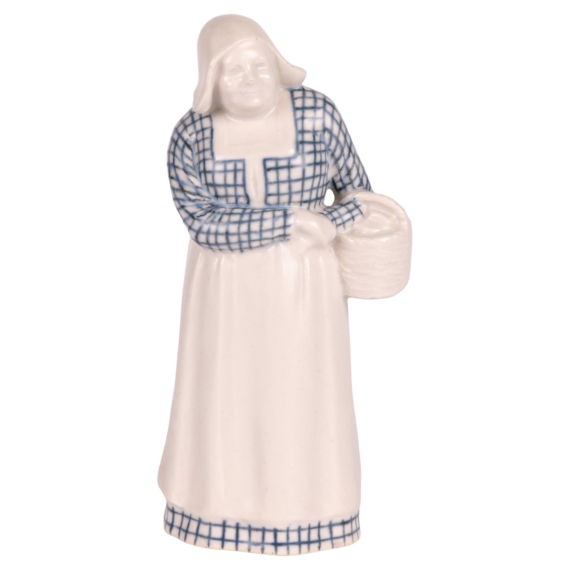 Figurine de femme hollandaise de Doulton Lambeth par Leslie Harradine en vente