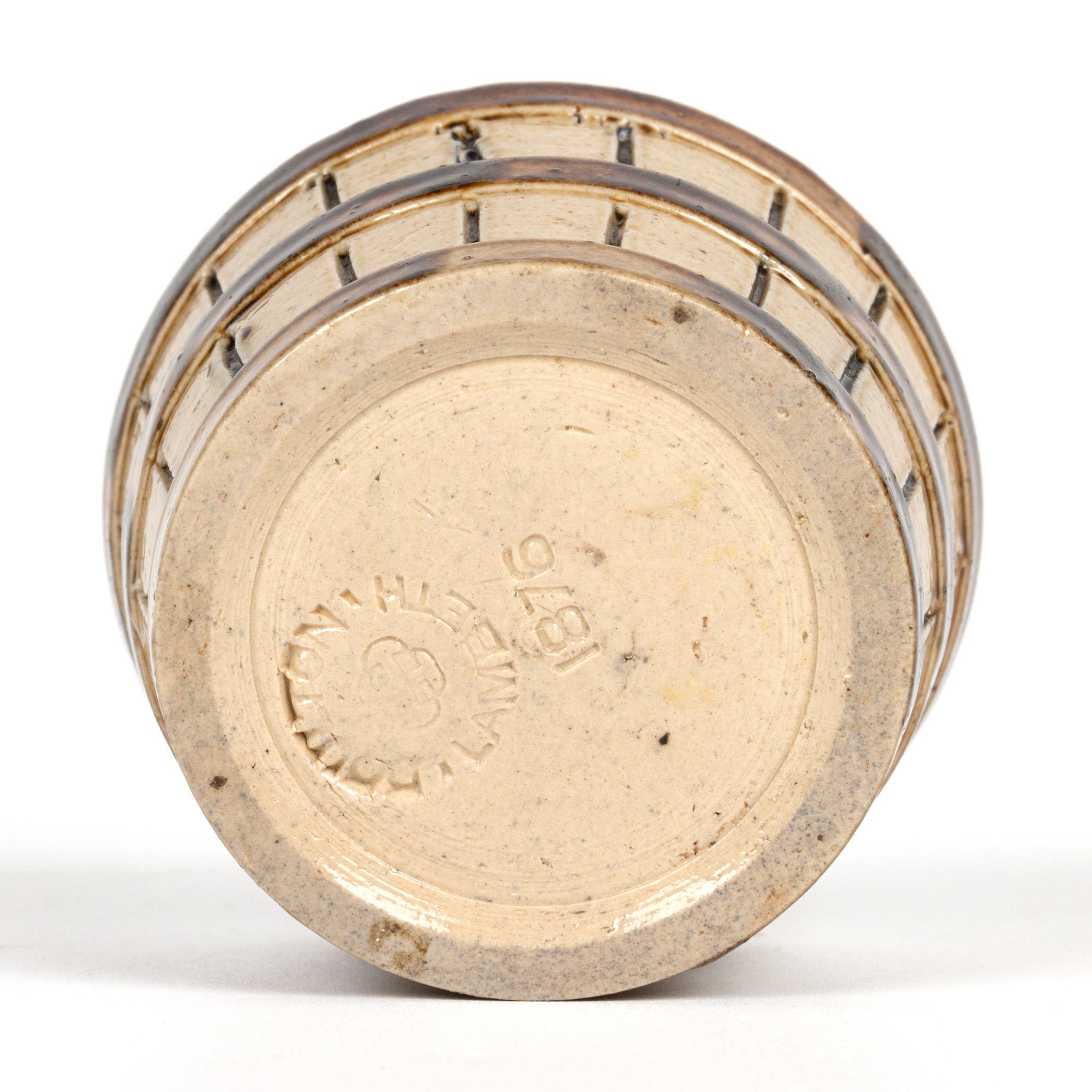 Doulton Lambeth Cucharón temprano de fleje Arte Cerámica Sal 1876 Inglés en venta