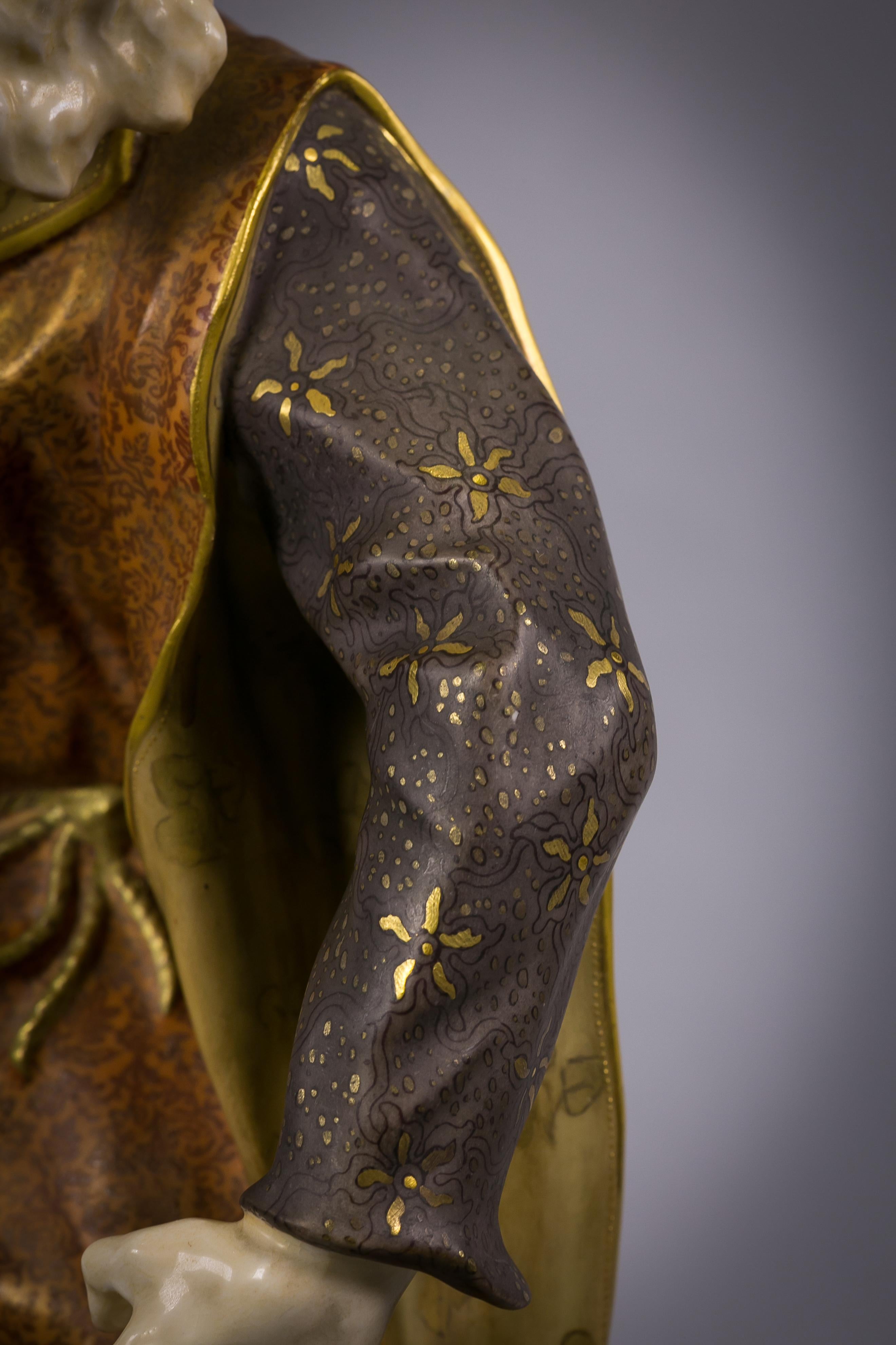 Figura di Shylock di Doulton Burslem, 1890 circa. Con dedica a Charles Noke.