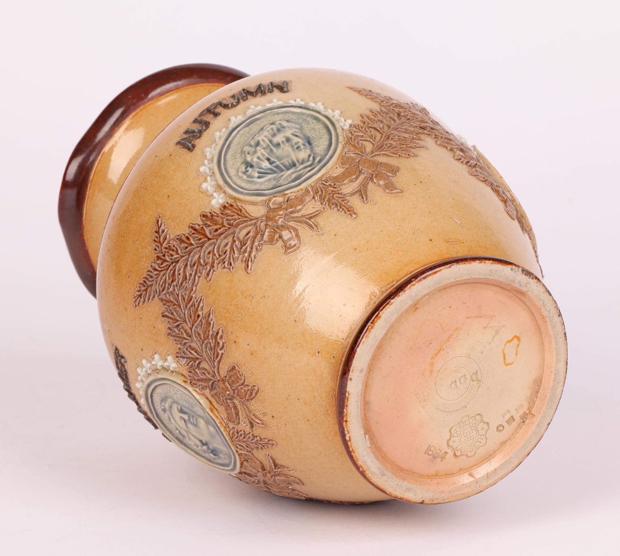 Caraffa a medaglione Doulton Lambeth Four Seasons di Clara Baker 1884 in vendita 7