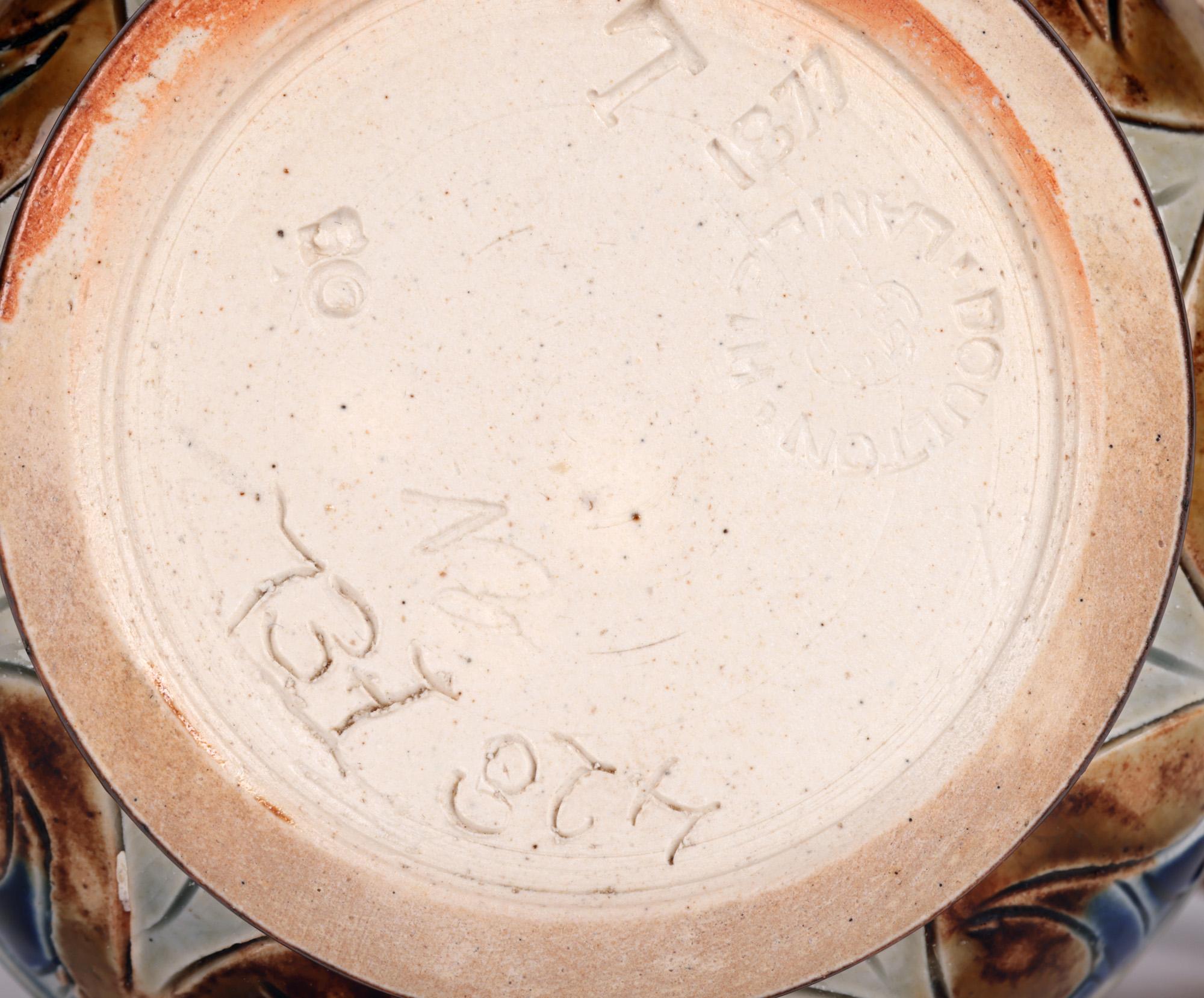 Pichet crème en argent monté sur Doulton Lambeth de Francis E Lee, 1877 en vente 9