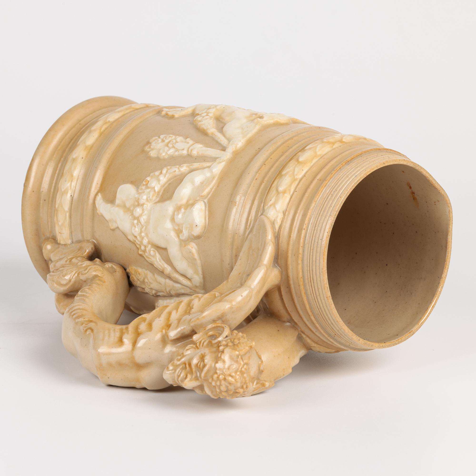 Jarra de gres con asa de sátiro alado Doulton Lambeth Movimiento estético en venta