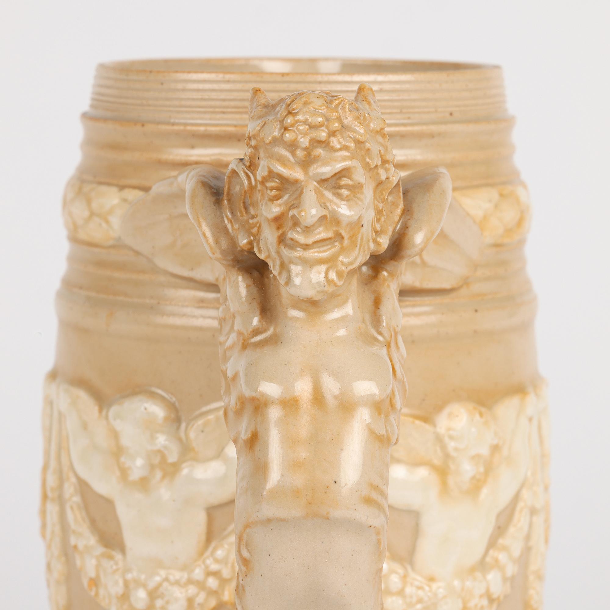 Jarra de gres con asa de sátiro alado Doulton Lambeth en Bueno estado para la venta en Bishop's Stortford, Hertfordshire