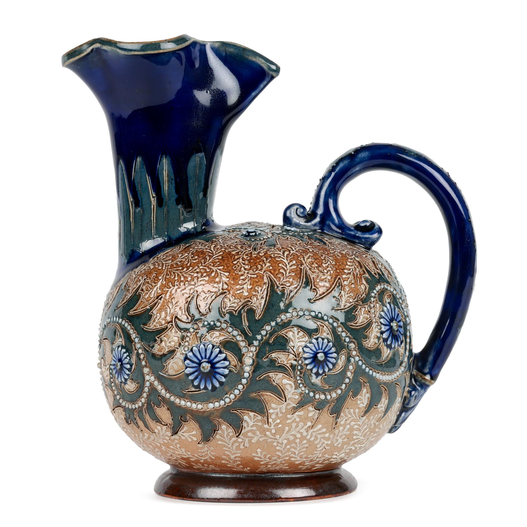 Estetismo Doulton Lambeth Zoomorphic Stylized Art Pottery Jug di Eliza L. Hubert in vendita