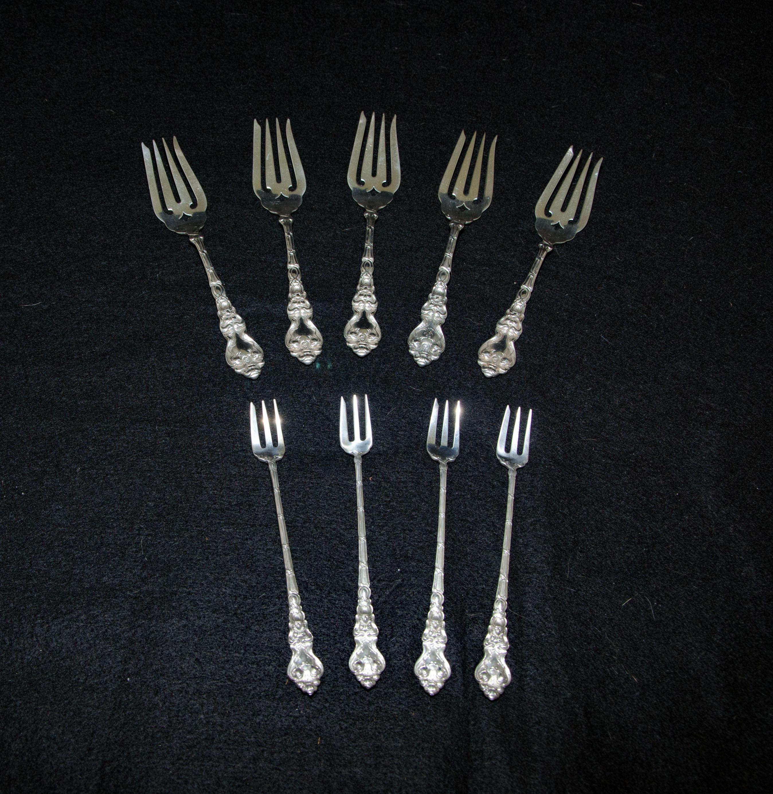 Douvaine by Unger Brothers Art Nouveau Sterling Silver Flatware 75 Pieces For Sale 5