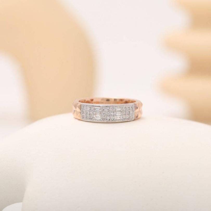 Product Details :

• Made to Order

• Gold Kt: 14kt

• Available Gold Colors: Rose Gold, Yellow Gold, White Gold

• 0.20ct Natural Diamon

• 0.12ct Natural Baguette Diamond

• Diamond Color-Clarity: F-G Color VS/SI Clarity

• Comes with Jewelry