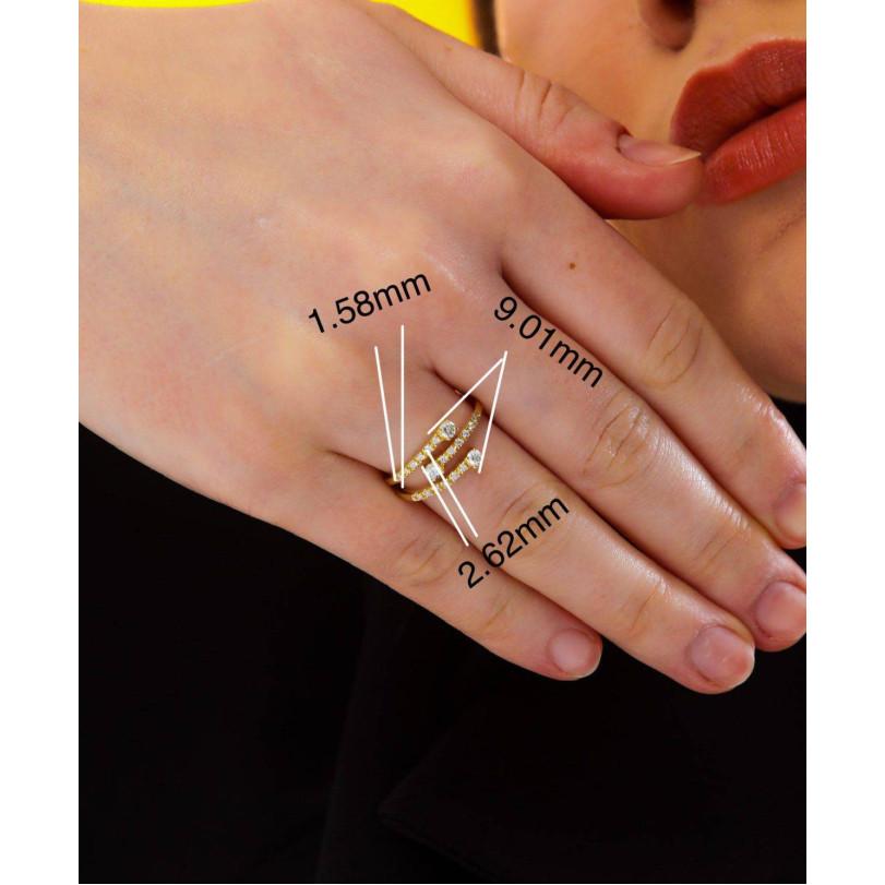 Round Cut 0.34ct Three Row Diamond Ring For Sale