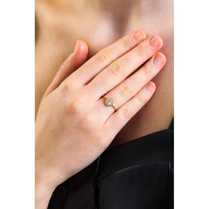 Round Cut 0.35ct - Art-Deco Baguette Diamond Ring For Sale