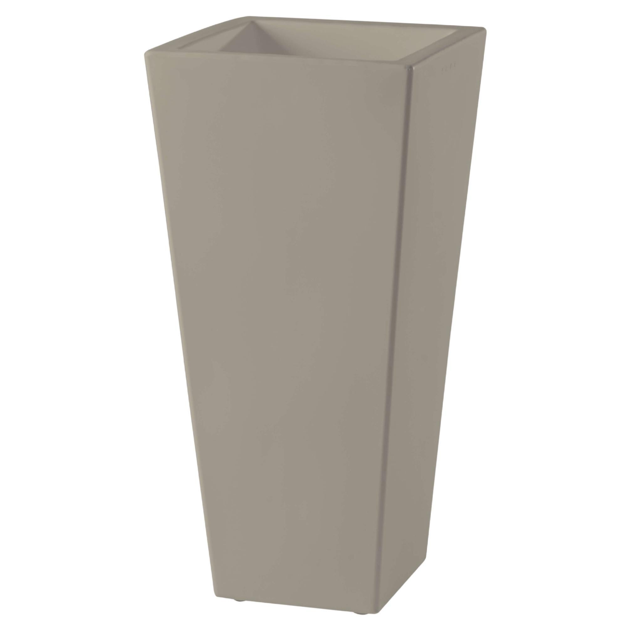Pot 44 Y gris tourterelle de SLIDE Studio