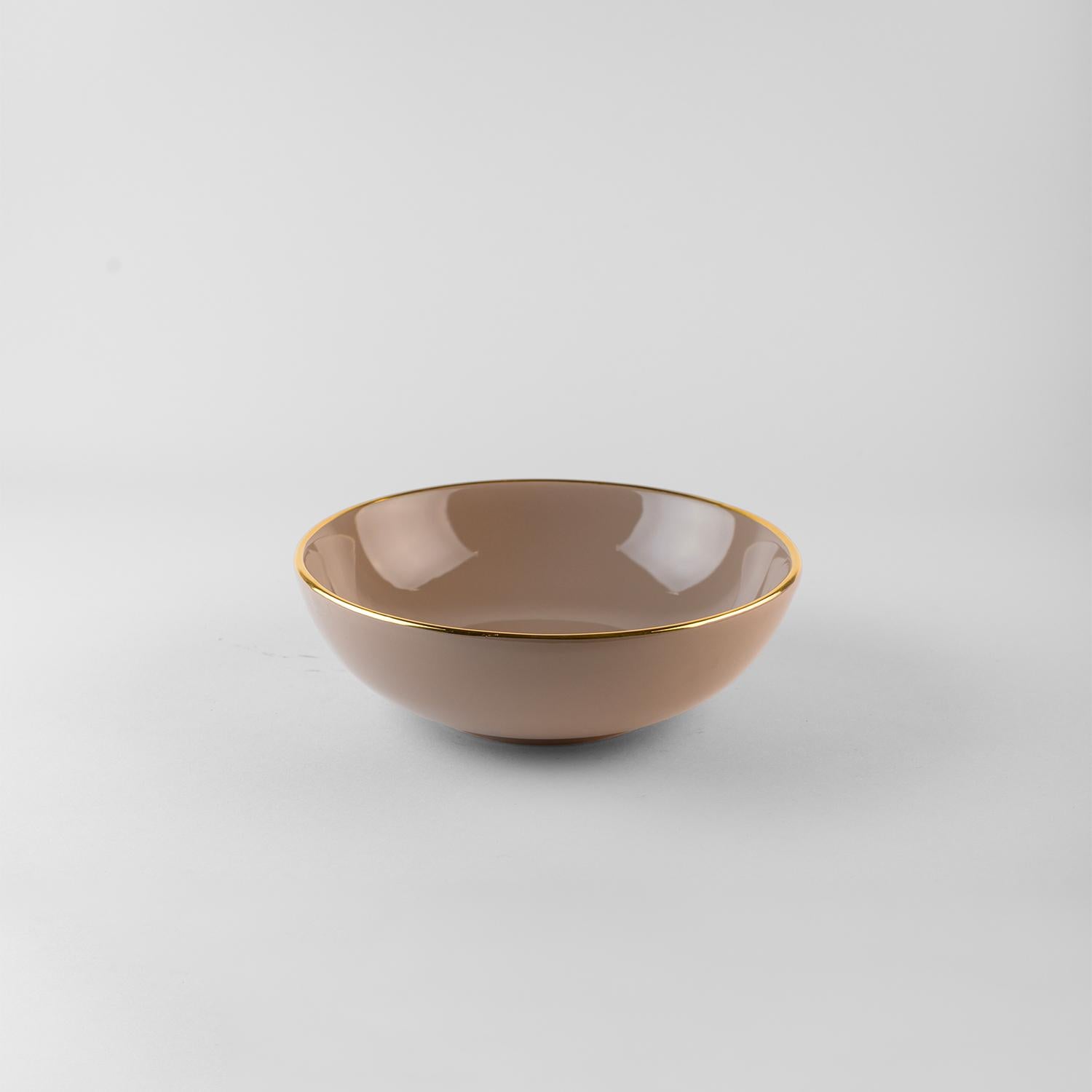 Platos Gris Paloma borde dorado: Sopa, soporte, plato auxiliar para 4 Hecho a mano en Italia 2024 Moderno en venta