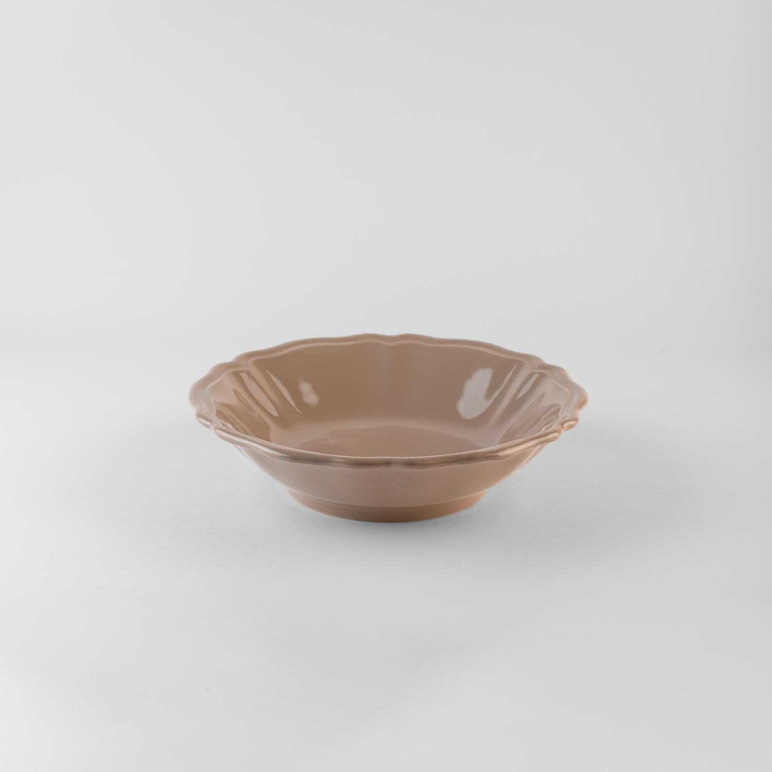 Platos hondos gris paloma: Sopa, soporte, plato auxiliar para 4. Hecho a mano en Italia 2024 Moderno en venta