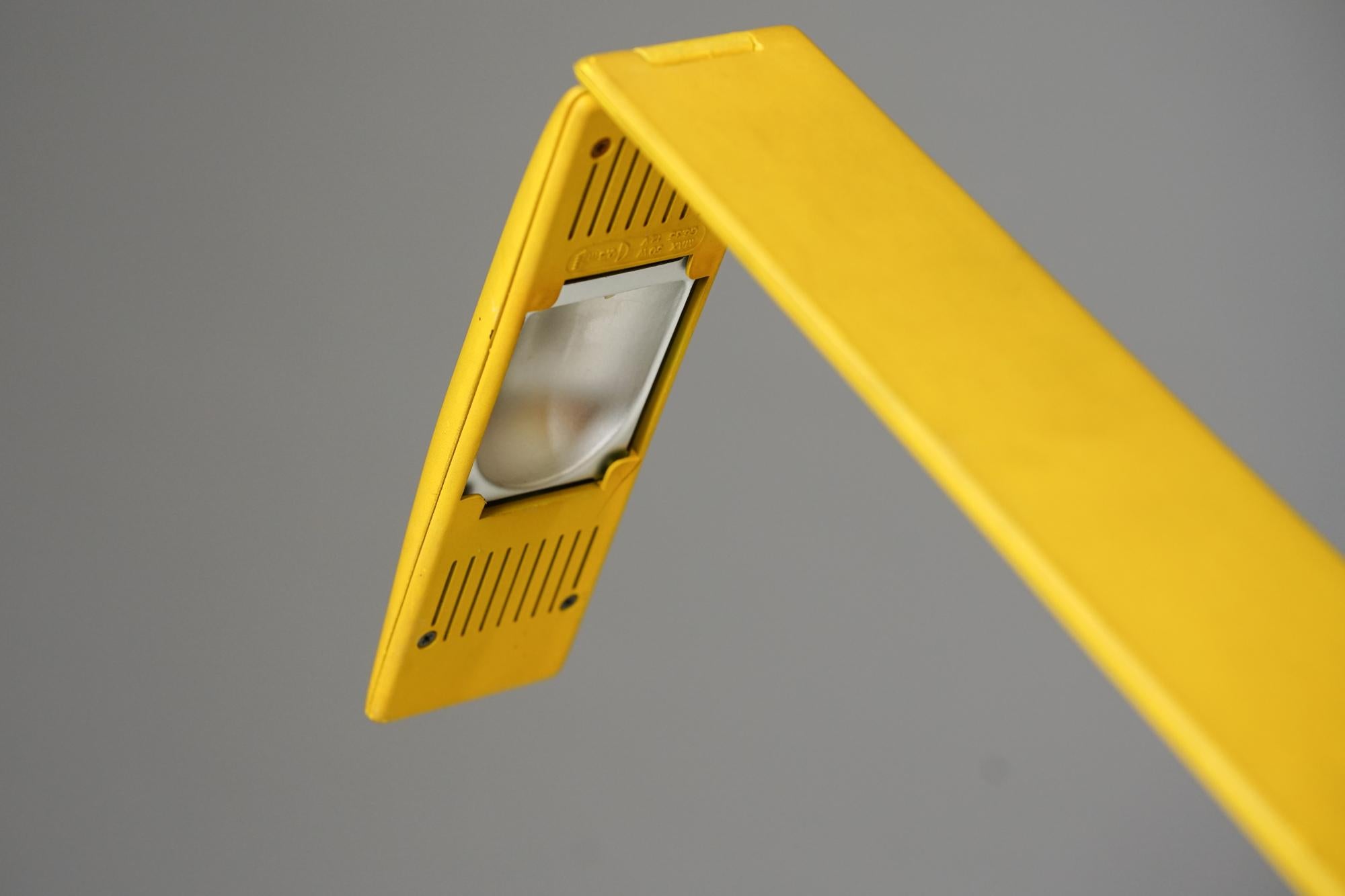 Dove Lamp by Mario Barbaglia and Marco Colombo for PAF Studio, 1980s In Good Condition For Sale In Helsinki, FI