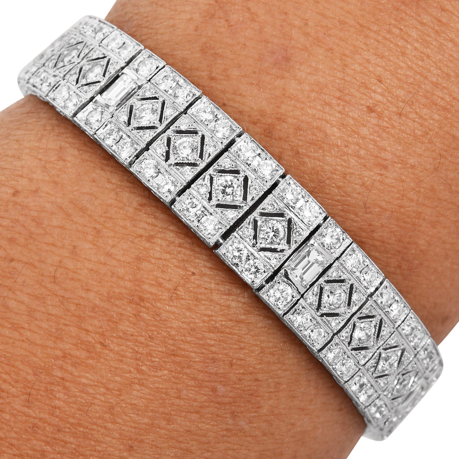 Bracelet enveloppant de diamants 11,50 carats de style Dover Deco en vente 2