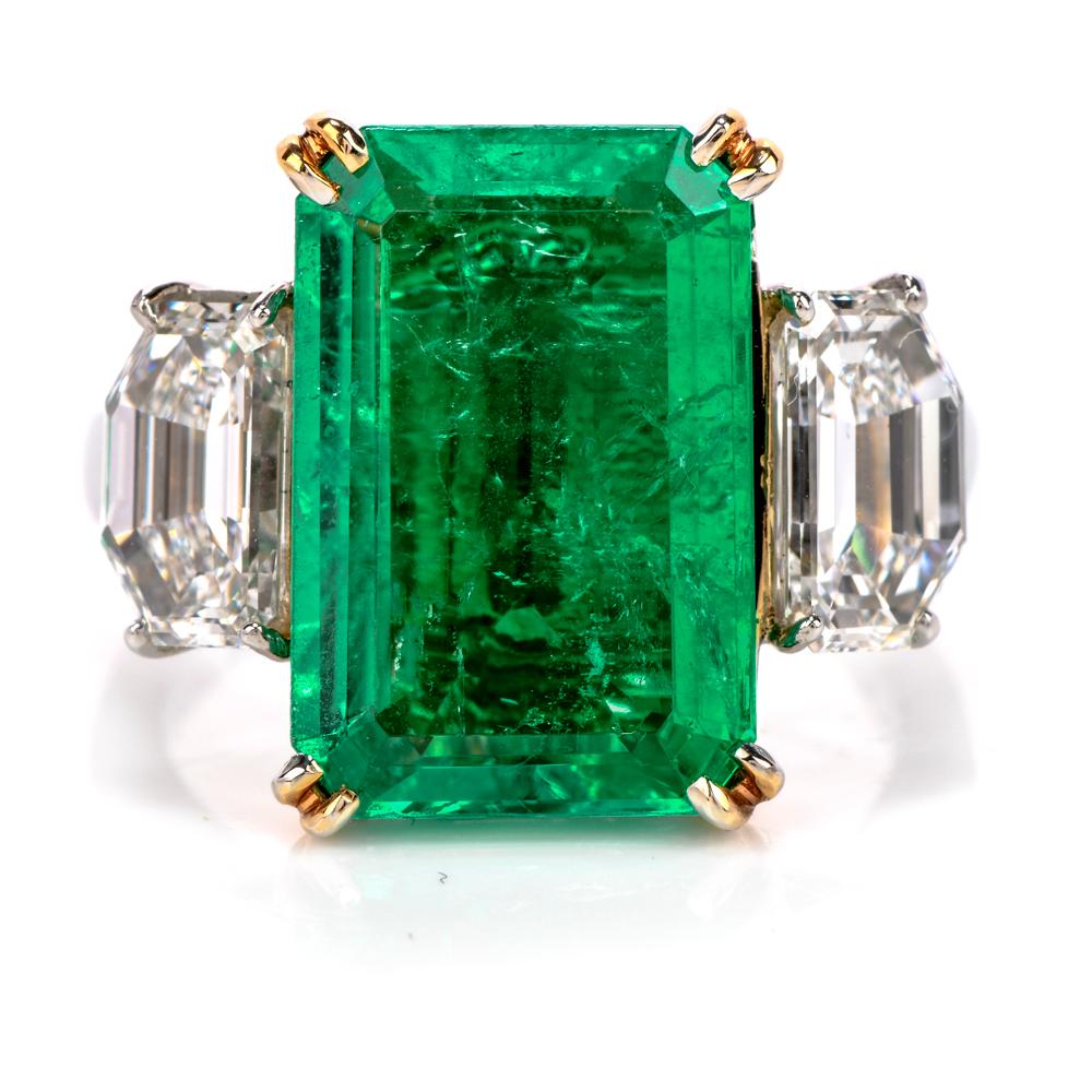 Dover Diamonds GIA Diamante esmeralda colombiano Anillo de platino de 3 piedras en Nuevo estado para la venta en Miami, FL