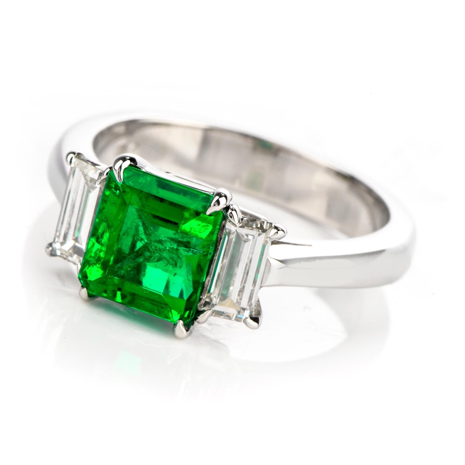 Fine Colombian Emerald Diamond Platinum Three-Stone Ring In Excellent Condition In Miami, FL