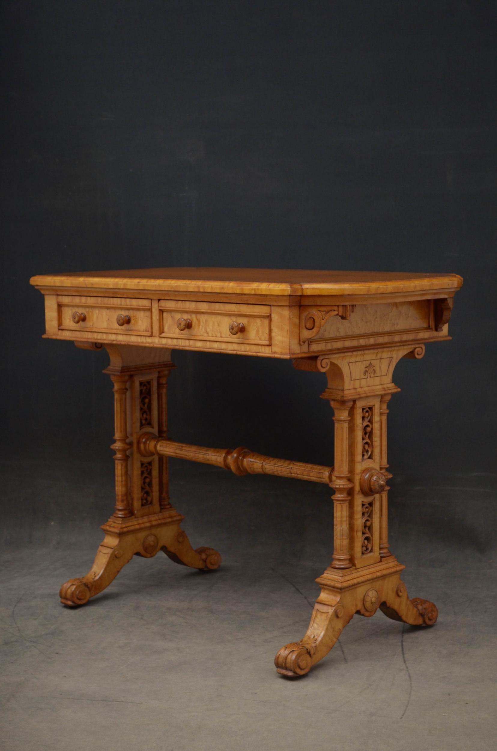 Victorian Doveston, Bird, and Hull Library Table For Sale