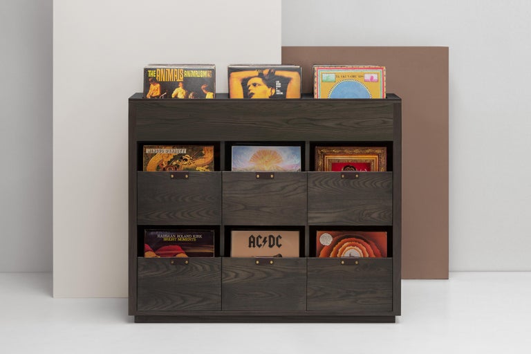 Dovetail 1 x 1 Vinyl Storage Cabinet Natural Walnut Single Drawer For Sale 2