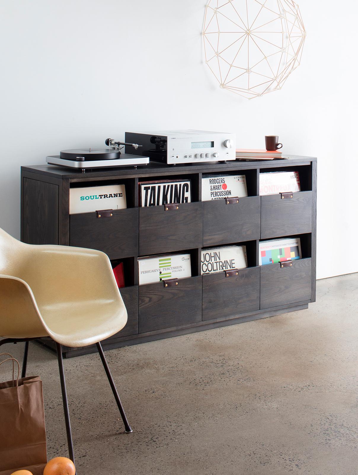 Dovetail 2 x 2 Vinyl Storage Cabinet Solid Natural Walnut 4 Drawers In New Condition For Sale In Nyack, NY