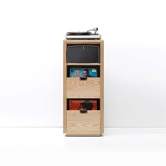 Dovetail for Sonos Vinyl Storage Cabinet with Equipment Shelf