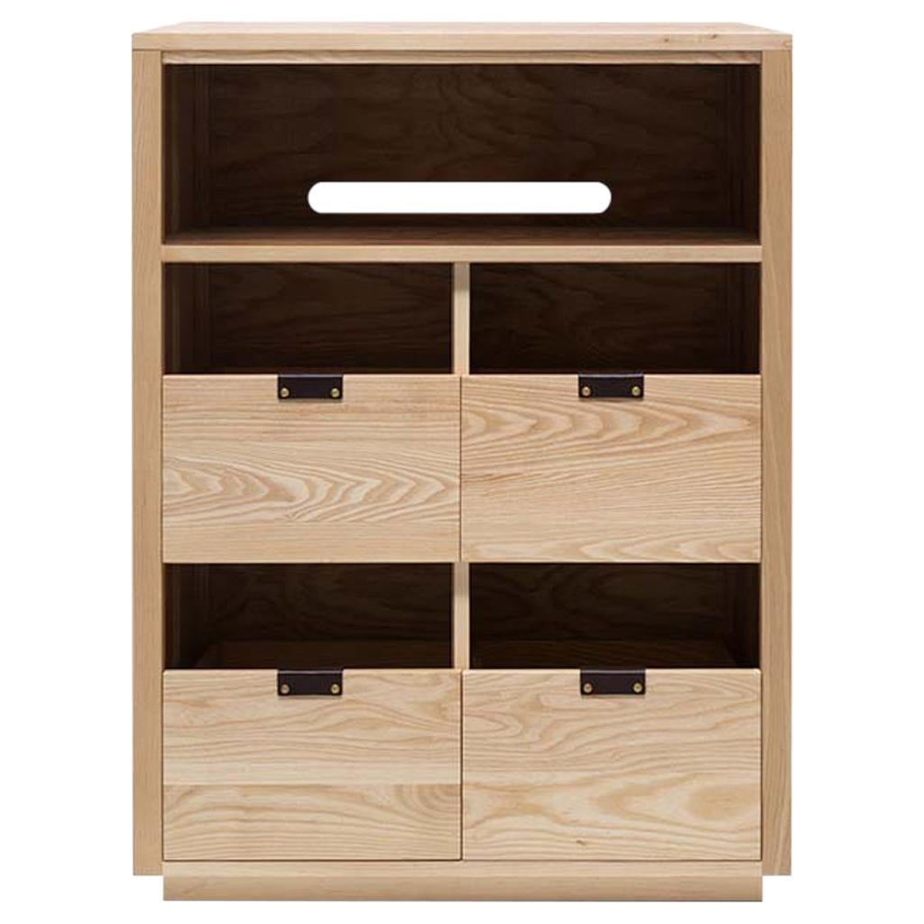 Dovetail for Sonos Vinyl Storage Cabinet 2 x 2.5 with Equipment Shelf