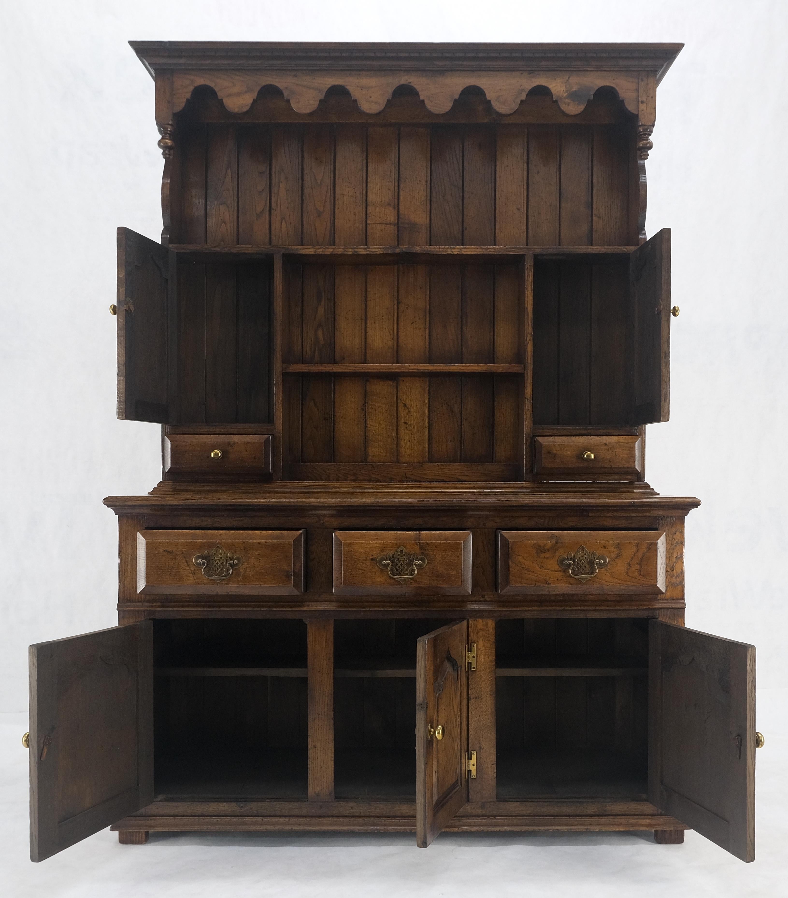 20th Century Dovetailed Drawer Quality Farmhouse Welsh Oak Cupboard Breakfront Sideboard MINT For Sale