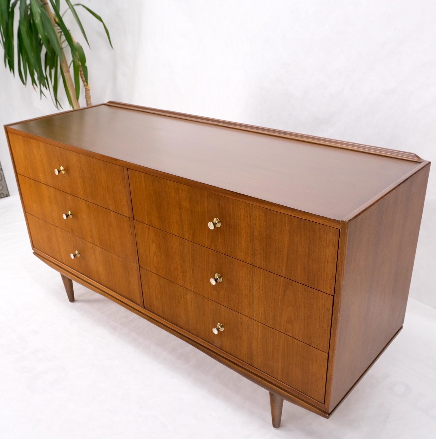 Dowel Tapered Leg Walnut 6 Drawers Mid Century Dresser w/ Back Splash Mint Cond 7