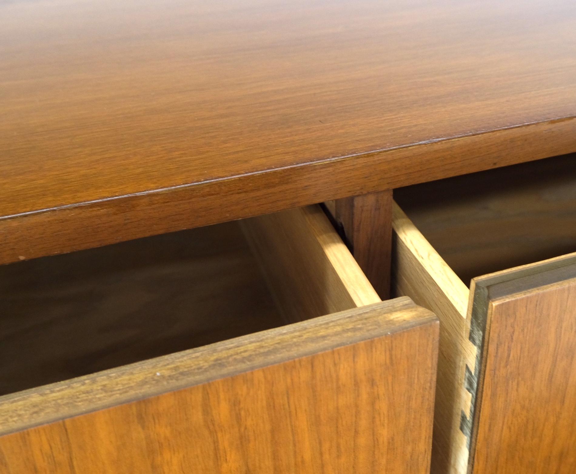 American Dowel Tapered Leg Walnut 6 Drawers Mid Century Dresser w/ Back Splash Mint Cond