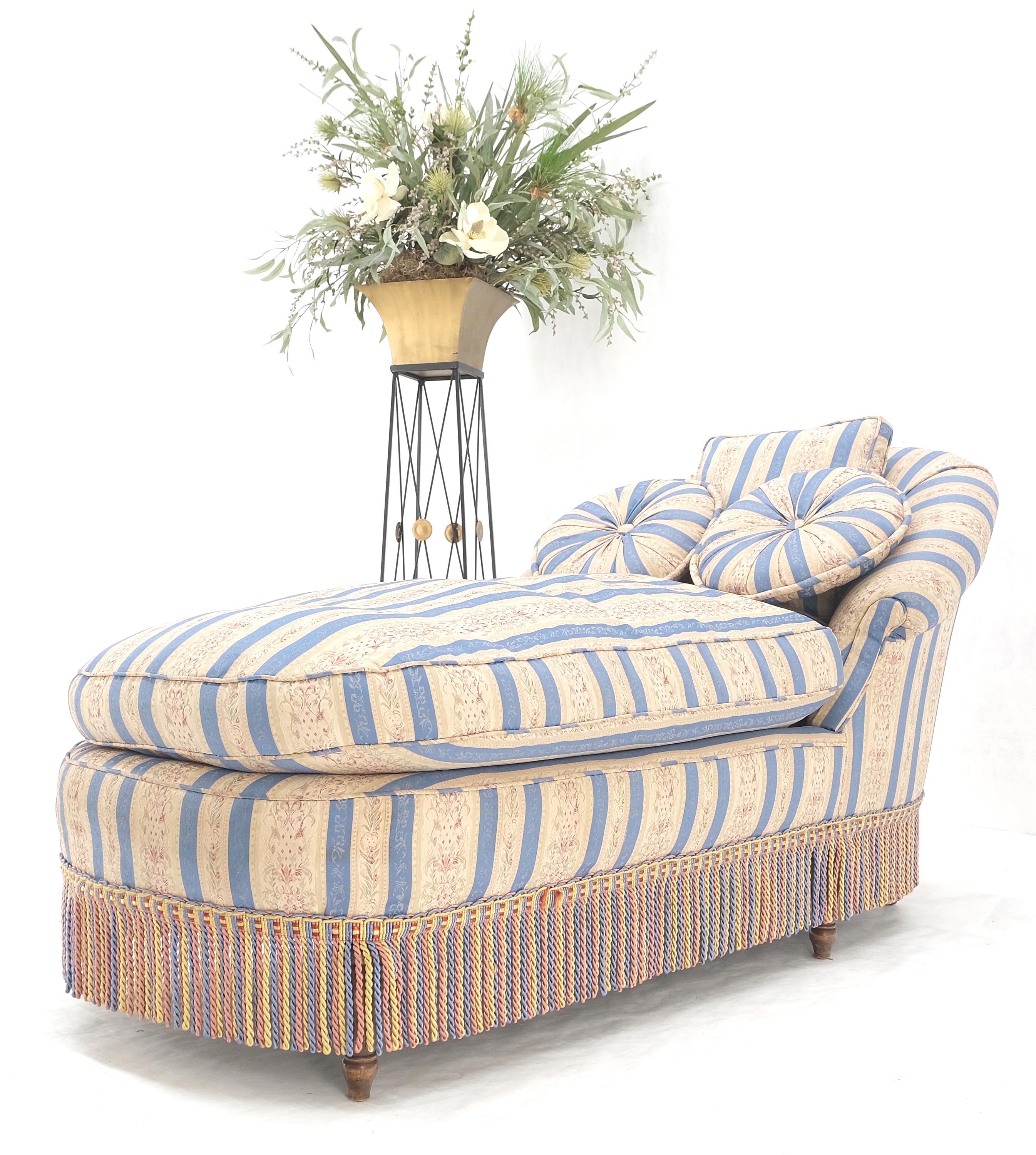 American Down Filled Tassels Blue & Gold Upholstery Turned Legs Chaise Lounge MINT! For Sale