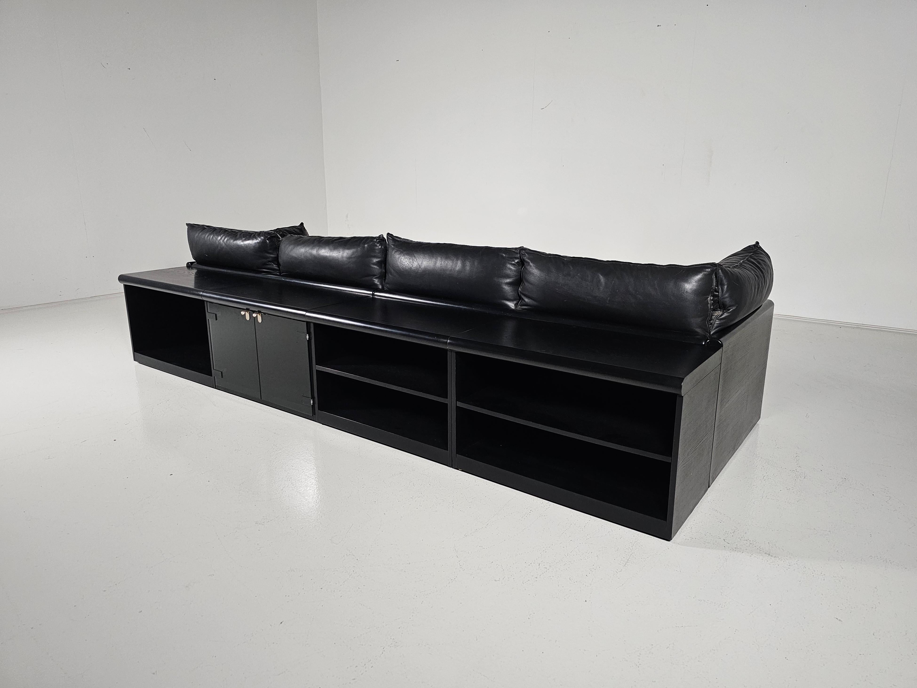 Canapé 'Downs' en cuir noir  par Carlo Bartoli pour Rossi di Albizzate, 1970 en vente 9