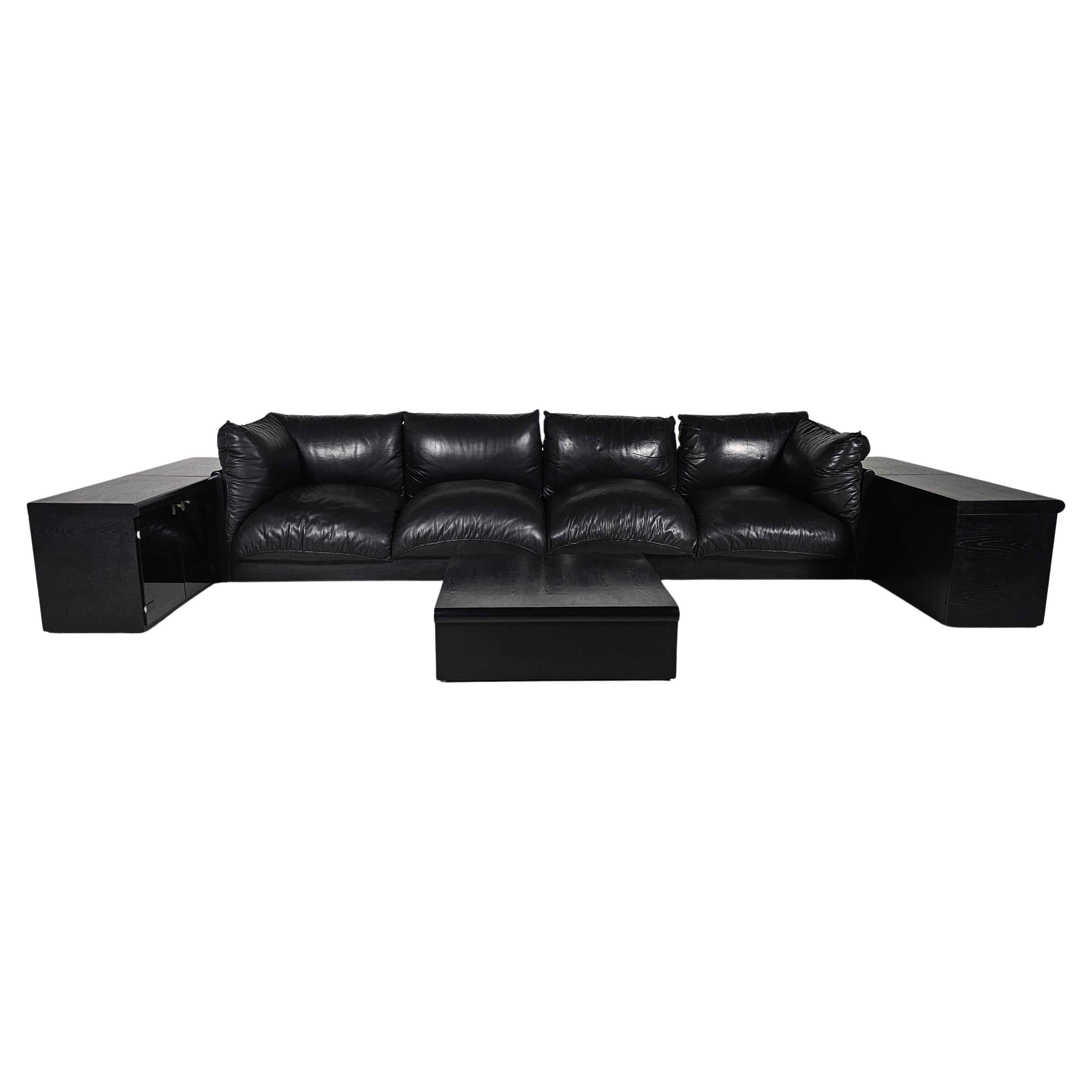 Ensemble de canapés Carlo Bartoli Down (Blob), années 1970, Italie.

Ensemble de canapés en duvet de Carlo Bartoli pour Rossi di Albizzate, 1970, Italie Cet ensemble fait partie de la série Down et consiste en un canapé modulable en deux parties,  4