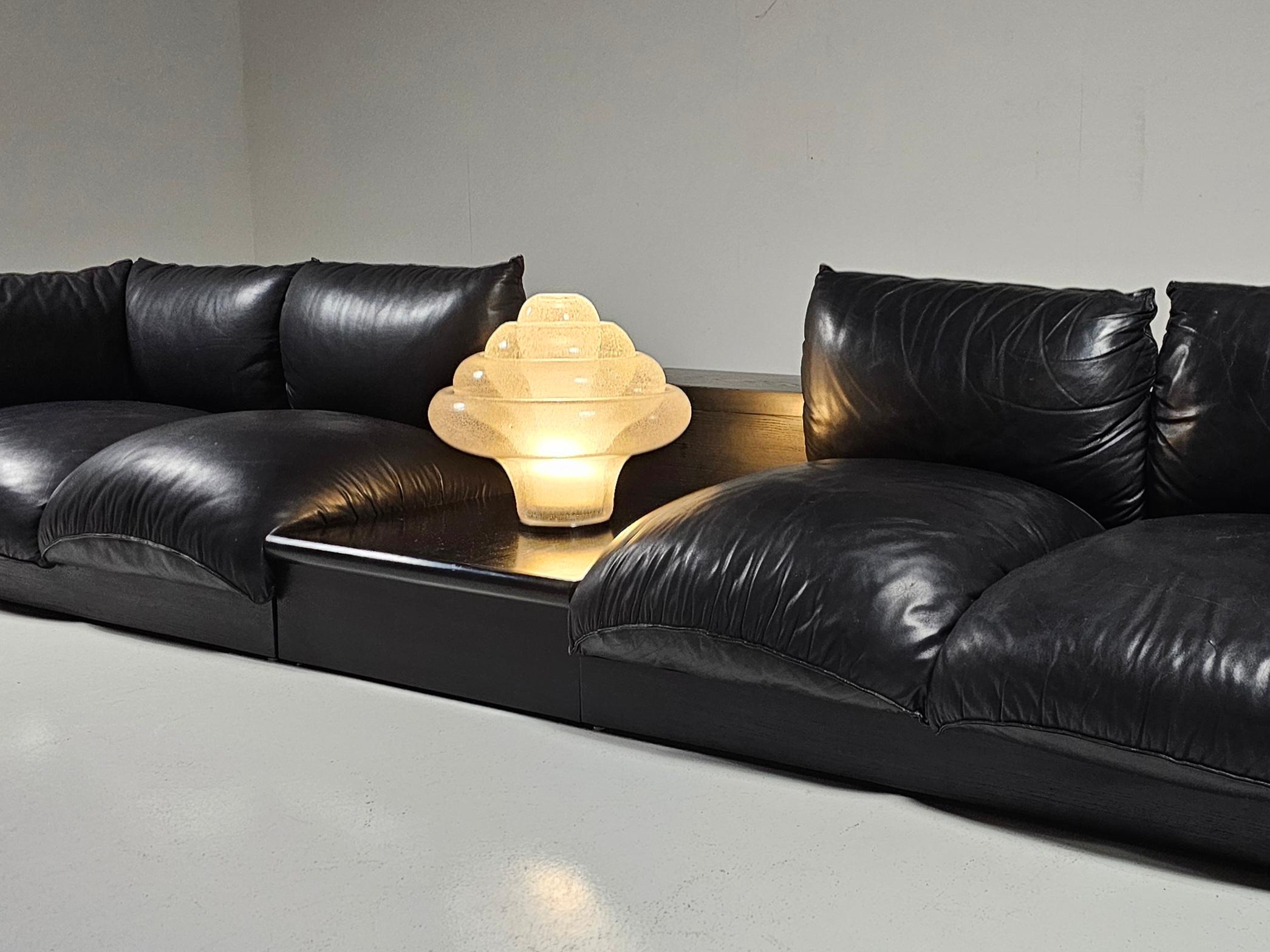 Mid-Century Modern Canapé 'Downs' en cuir noir  par Carlo Bartoli pour Rossi di Albizzate, 1970 en vente
