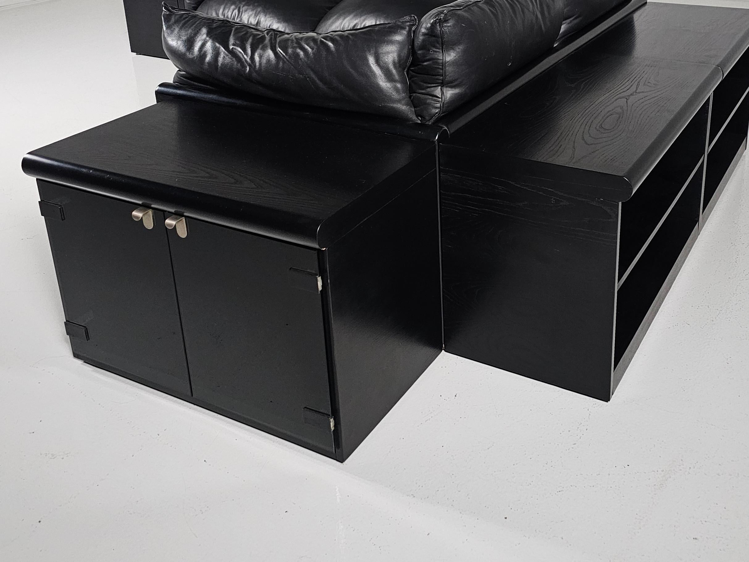 Canapé 'Downs' en cuir noir  par Carlo Bartoli pour Rossi di Albizzate, 1970 Bon état - En vente à amstelveen, NL